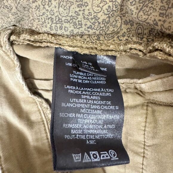 Anthropologie | Kelyn Pleated City Short | Size 12 | Olive - Picture 9 of 13